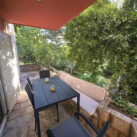 Ξενοδοχείο Meridian 4*