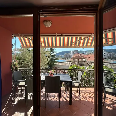 Meridian 4* Μπούντβα
