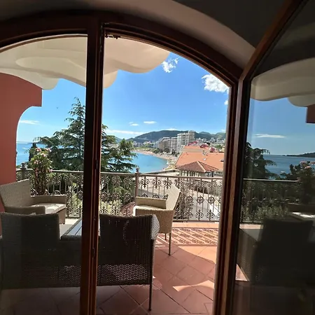 Ξενοδοχείο Meridian 4*