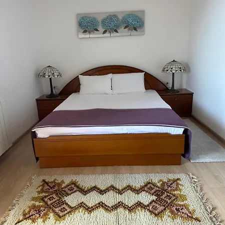 Meridian 4*