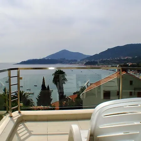 Meridian 4* Budva