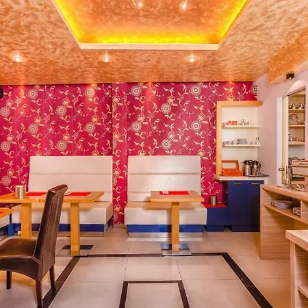 Meridian 4* Budva