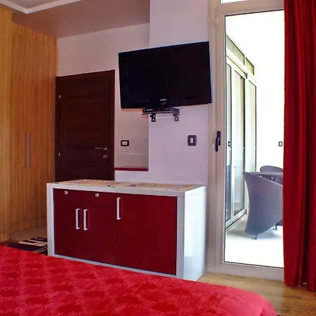 Meridian Hotell 4*