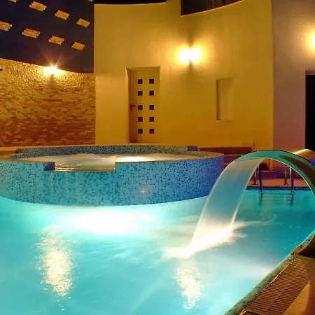 Meridian Hotel 4*