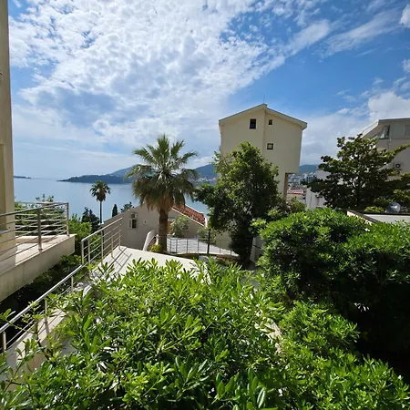 Meridian Hotel 4*
