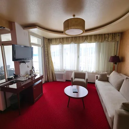 Ξενοδοχείο Meridian 4*