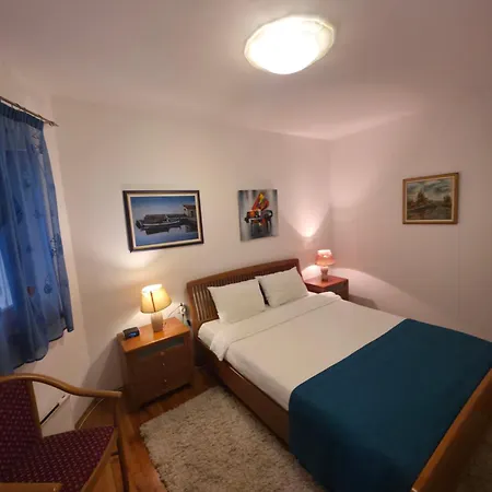 Meridian 4*